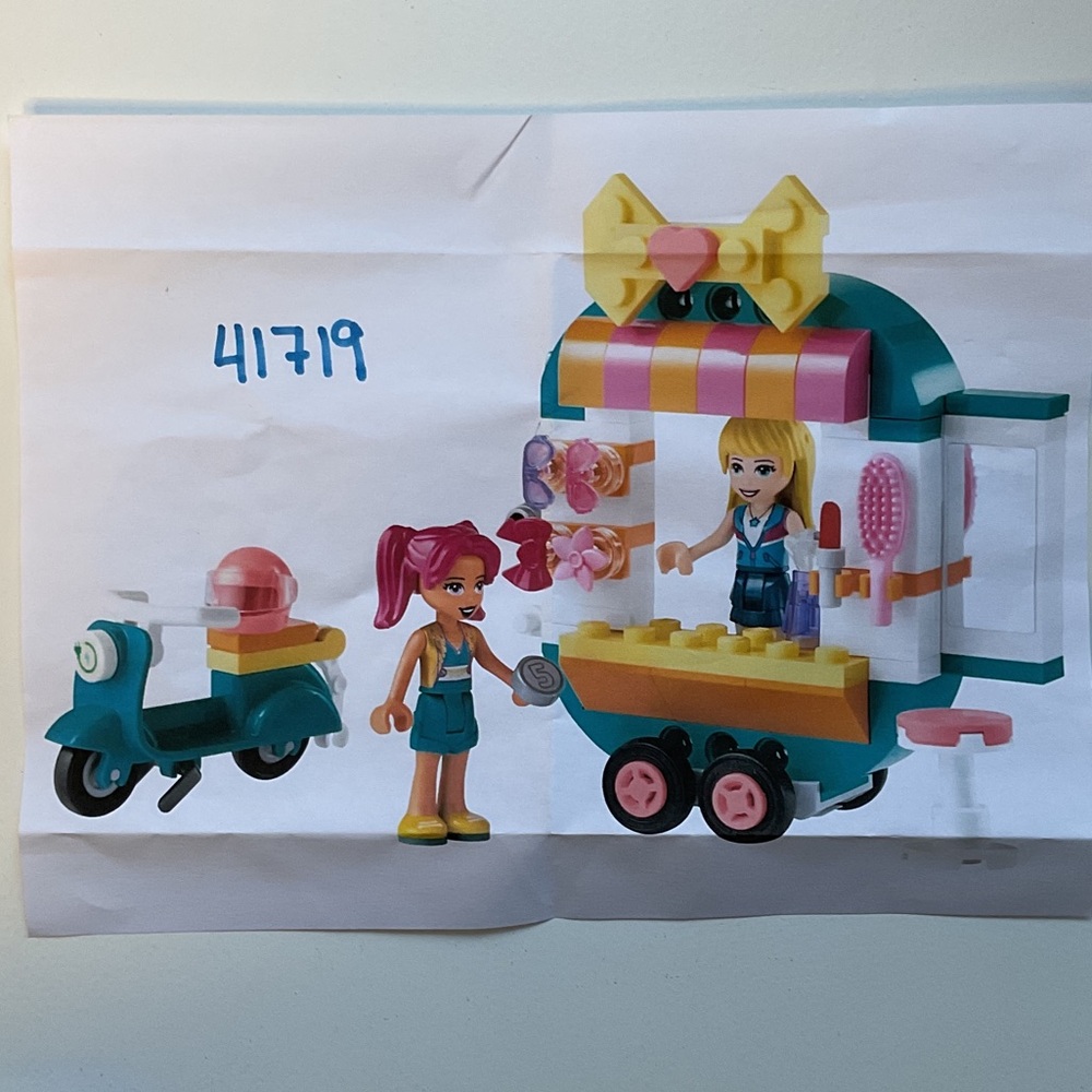 LEGO Friends Ice Cream Stand with Scooter